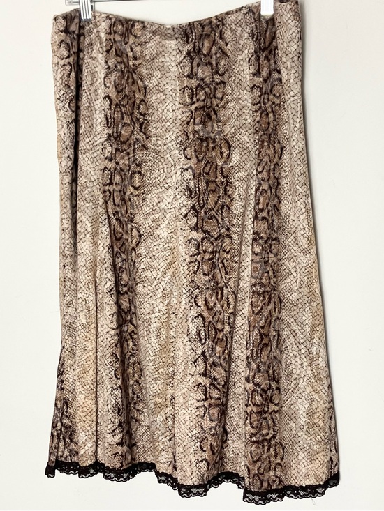 Requirements Dresses & Skirts - Vintage Y2K Requirements animal print snakeskin Midi Skirt lace trim Large